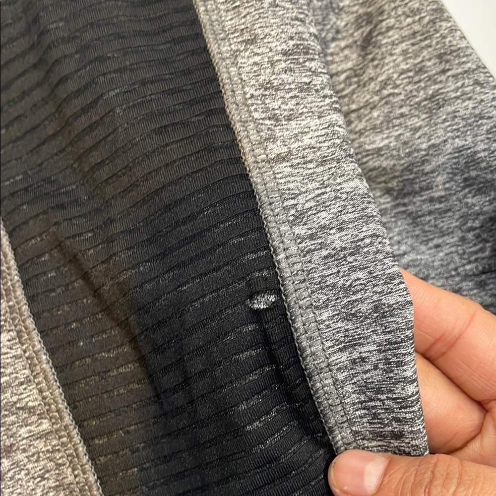 Gray and Black Athletic Leggings - Picture 4 of 6